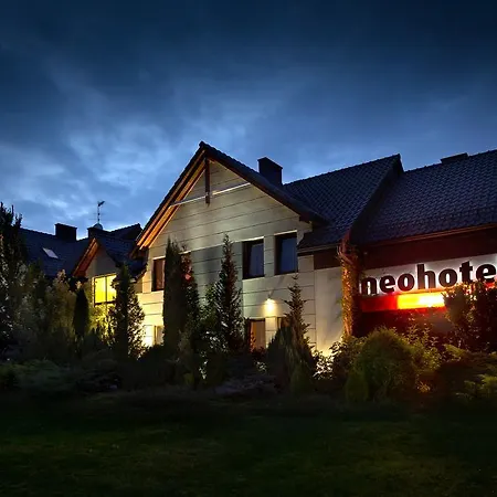 Neohotel Airport 汽车旅馆