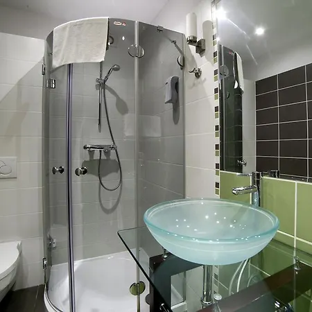 Neohotel Airport Motel Szczyglice